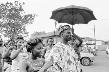 Festa da Epifania em frente à catedral de Porto Novo. - 8 de janeiro de 1995 - Porto Novo, Benim
