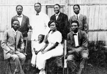 Sra. Bennoît d’Assumption,  née Amorim (álbum de família da sra. Francisca Patterson). - c. 1920